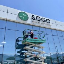 f375cfff-5e9e-48ca-8153-295ffa5dc3b0(1)